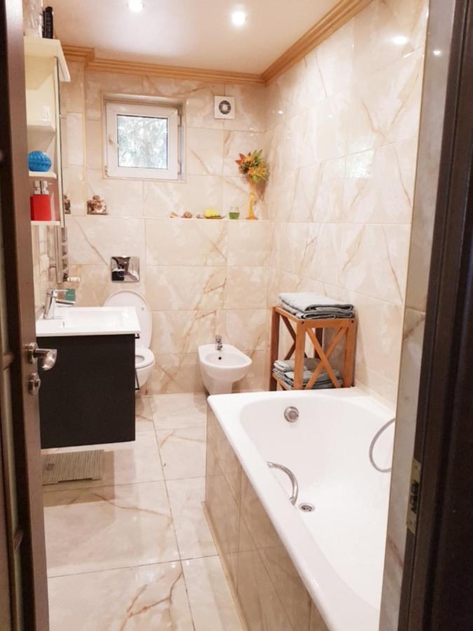 Classic Apartment Jurmala Luaran gambar